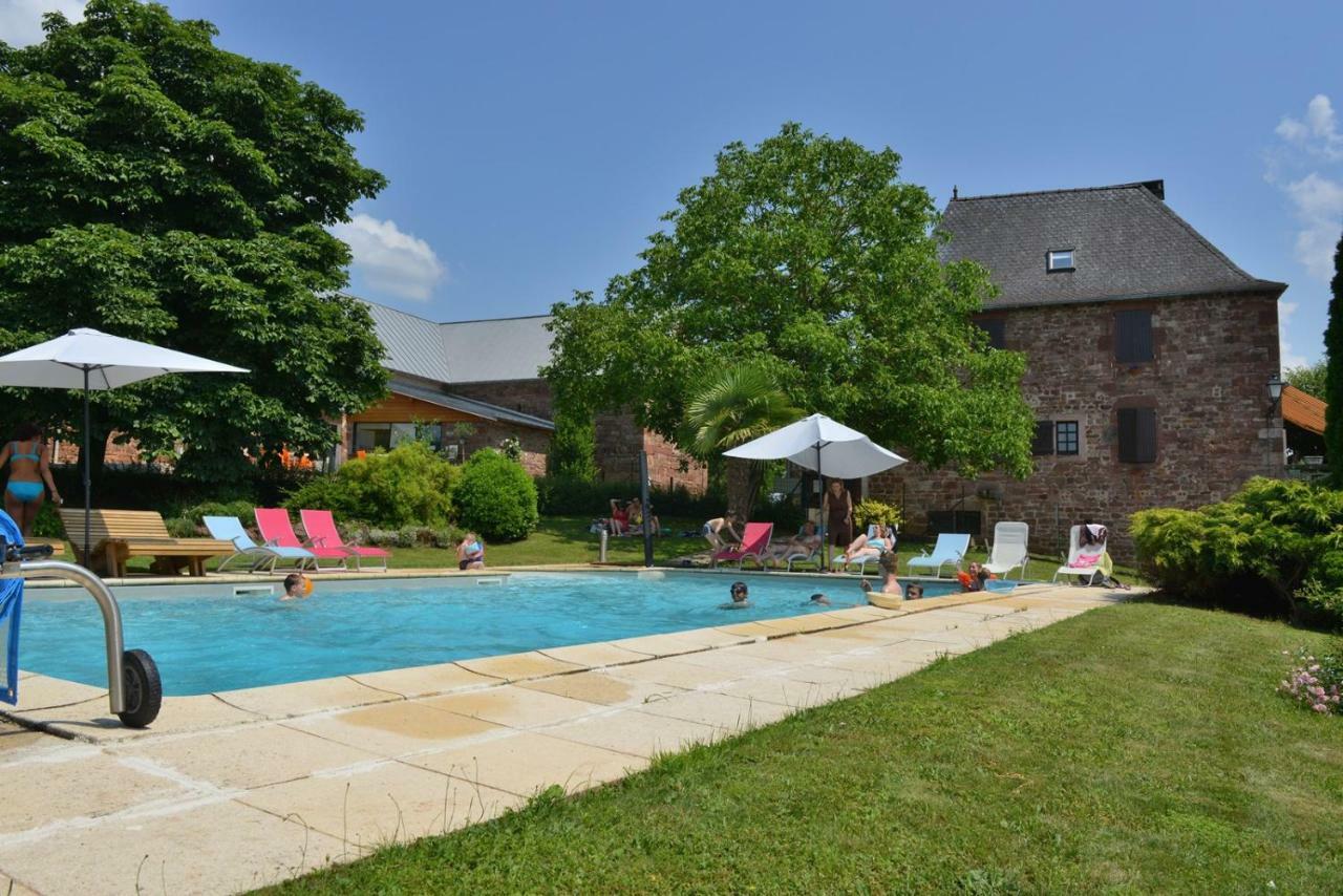 Вілла La Ferme Du Duzou Saint-Cyprien-sur-Dourdou Екстер'єр фото