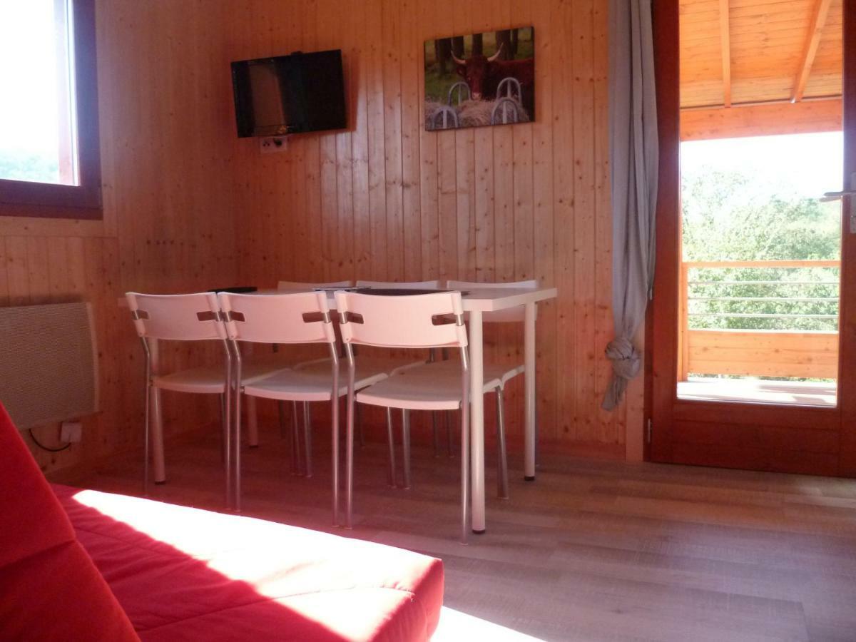 Вілла La Ferme Du Duzou Saint-Cyprien-sur-Dourdou Екстер'єр фото